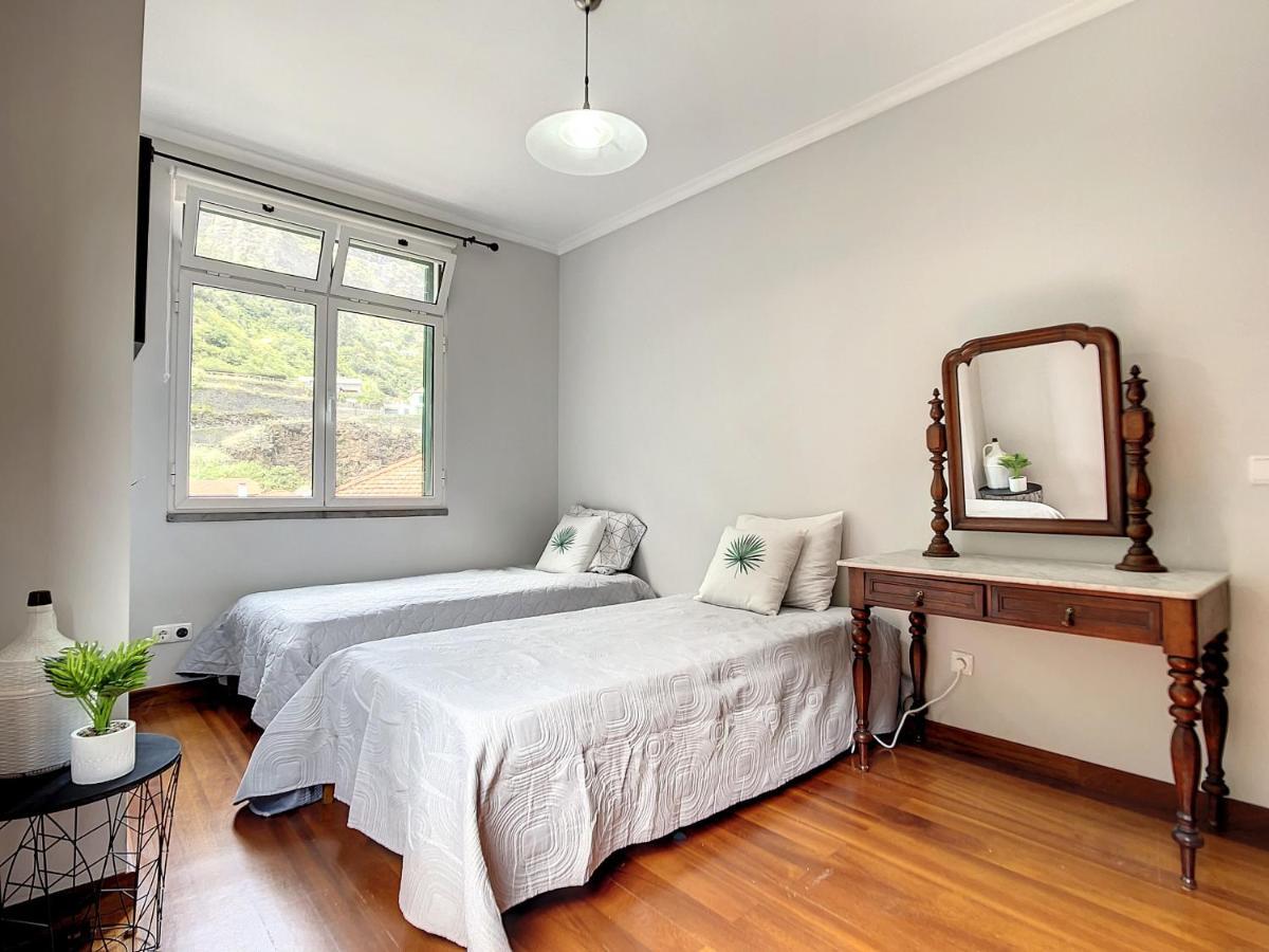 Amarelo Apartment By Atlantic Holiday Sao Vicente  Ngoại thất bức ảnh