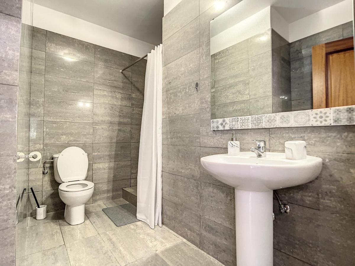 Amarelo Apartment By Atlantic Holiday Sao Vicente  Ngoại thất bức ảnh
