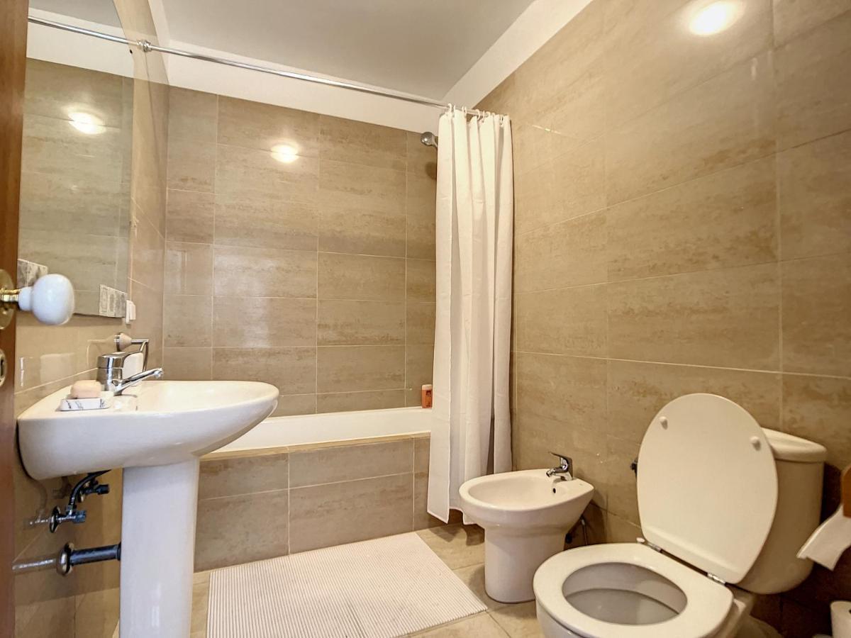 Amarelo Apartment By Atlantic Holiday Sao Vicente  Ngoại thất bức ảnh