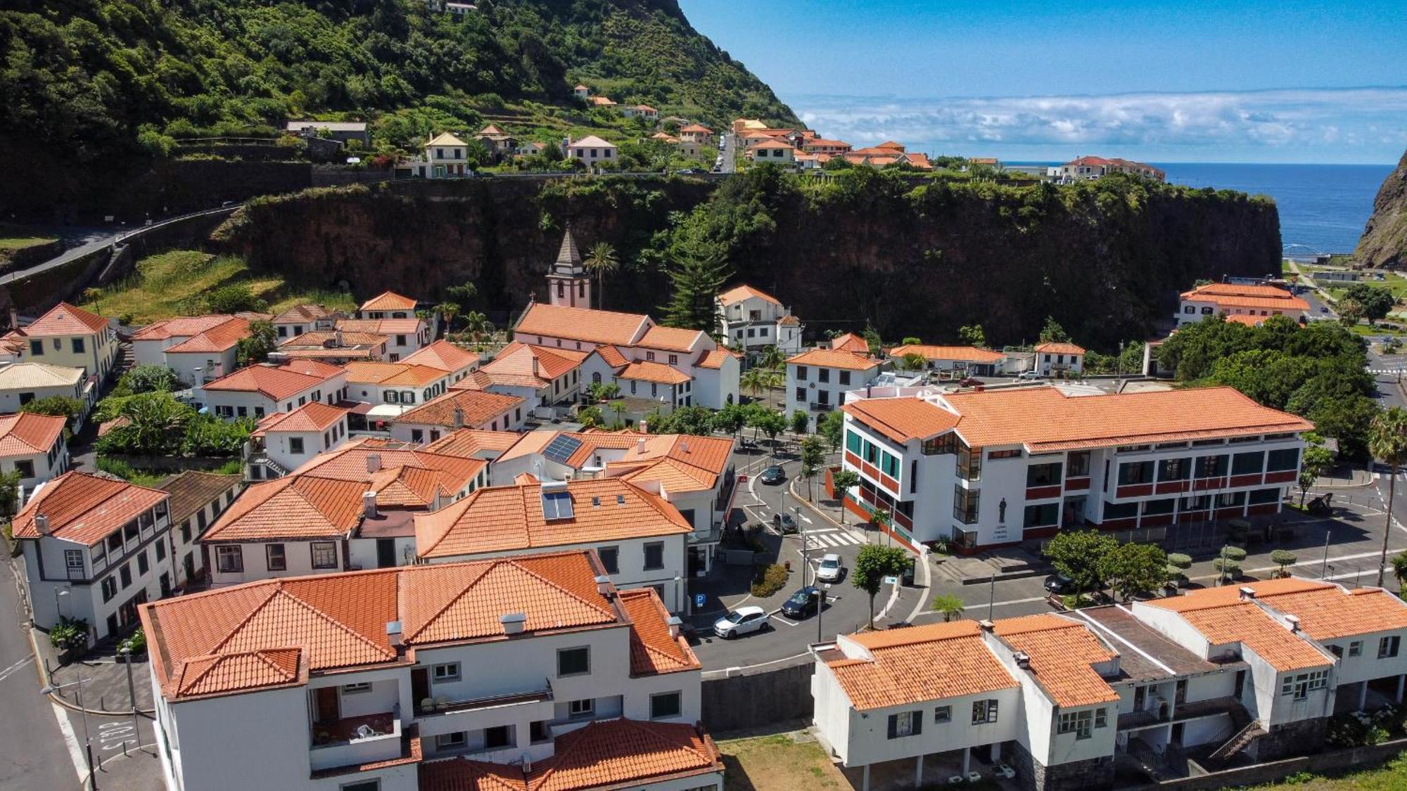 Amarelo Apartment By Atlantic Holiday Sao Vicente  Ngoại thất bức ảnh