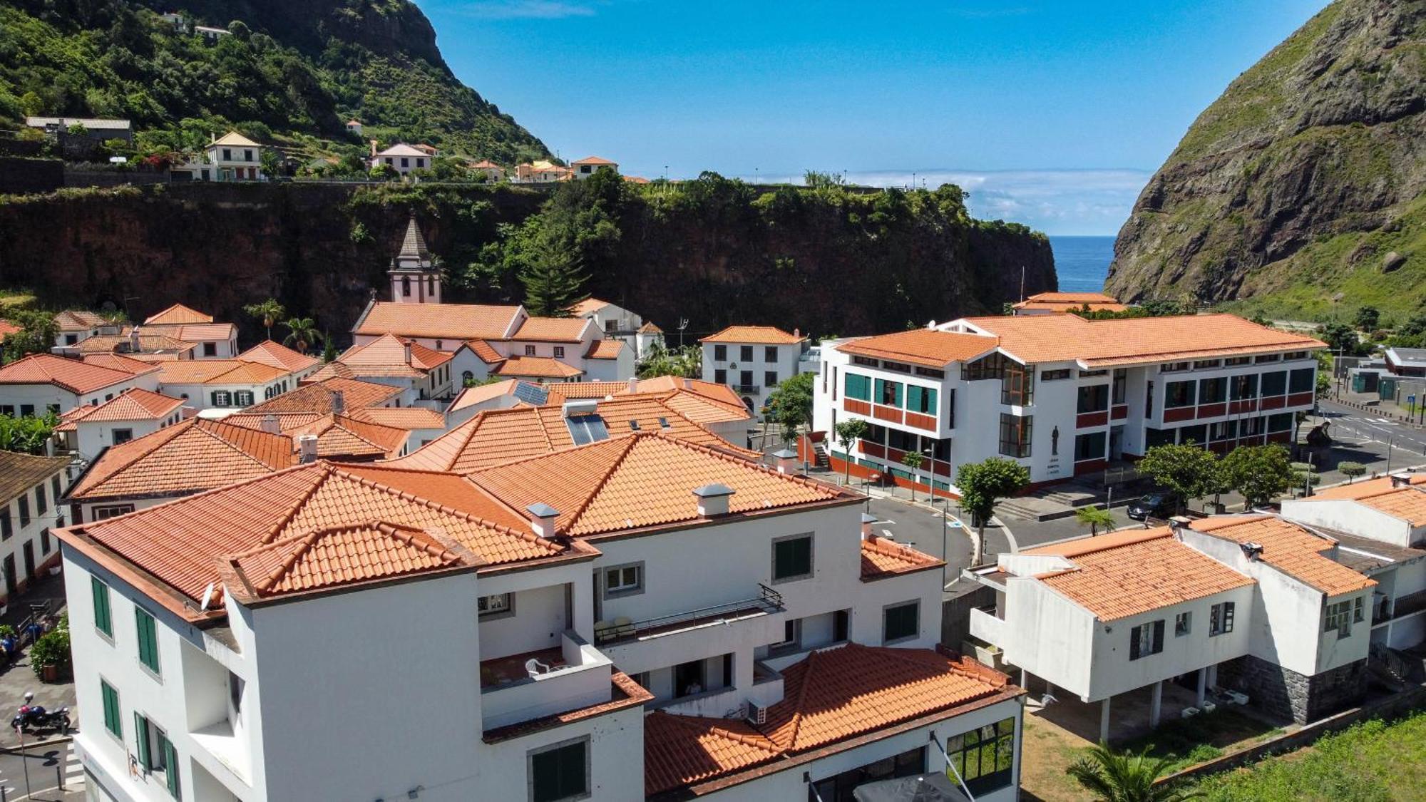 Amarelo Apartment By Atlantic Holiday Sao Vicente  Ngoại thất bức ảnh